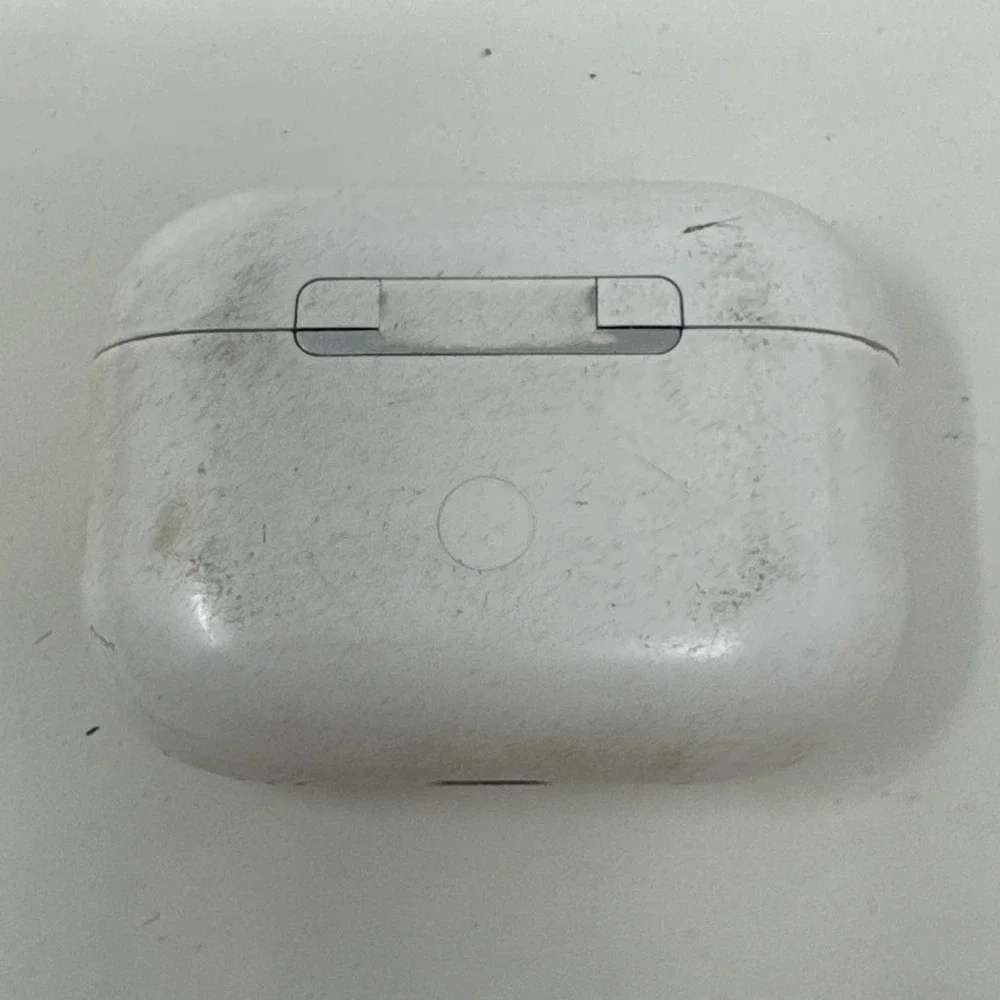 Apple AirPods Pro 2nd Gen CHARGING CASE Replacement Lightning‎ Only - A2618